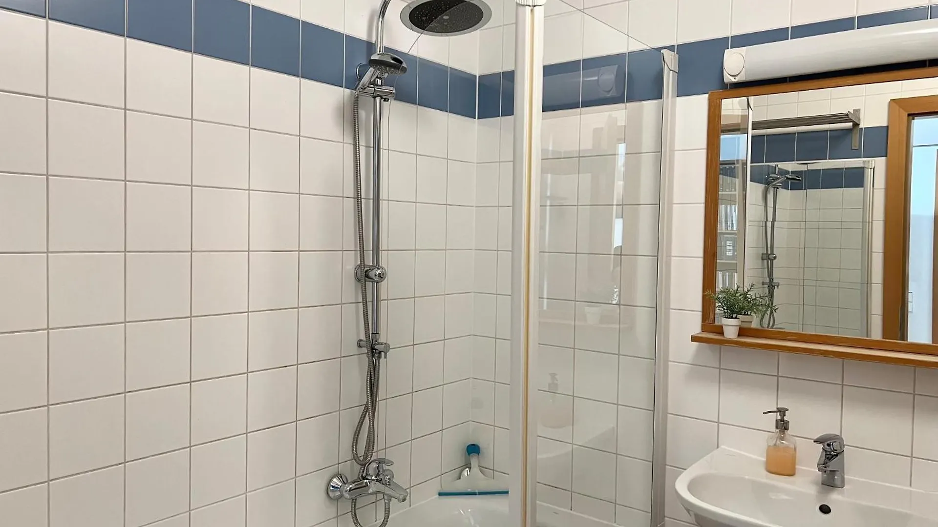 Apartamento Feels-Like-Home Apt @ Praterstern Viena